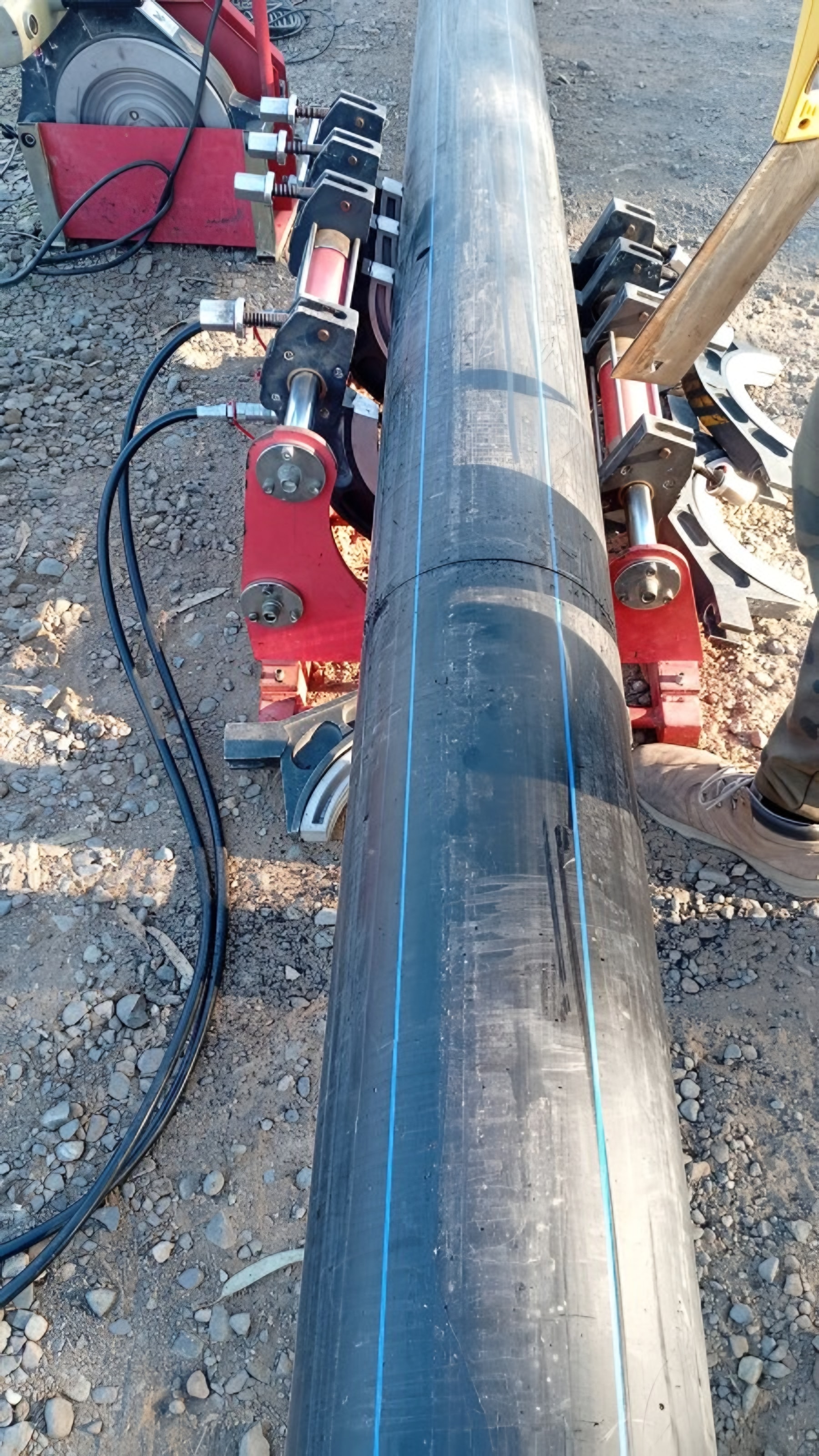Termofusión a tope de una tubería HDPE